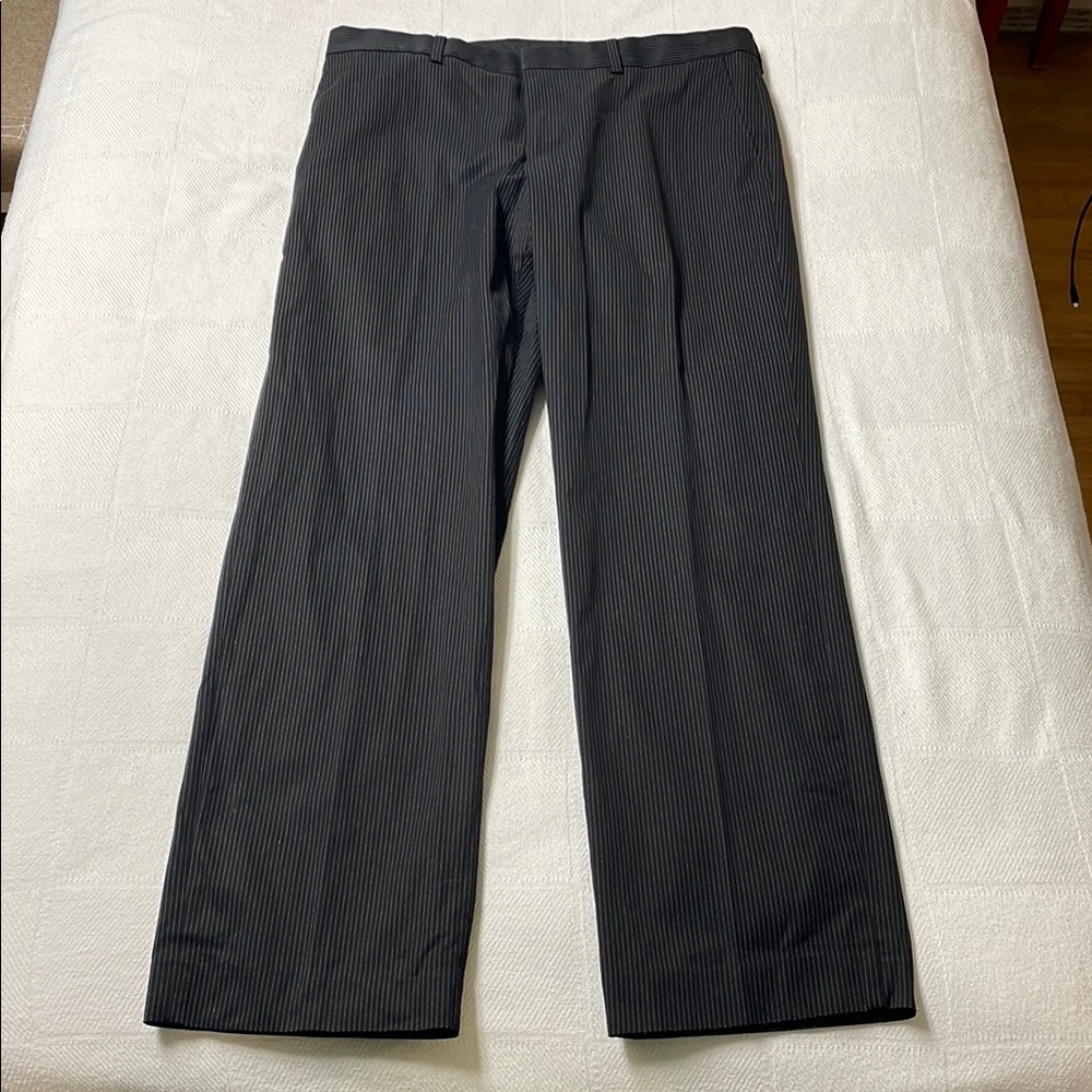 Express Men's Pinstripe Dress Pants - 34/32 - preowned